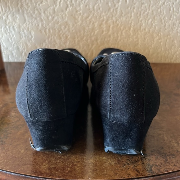 Unisa black suede wedges, size 7 - Picture 5 of 7